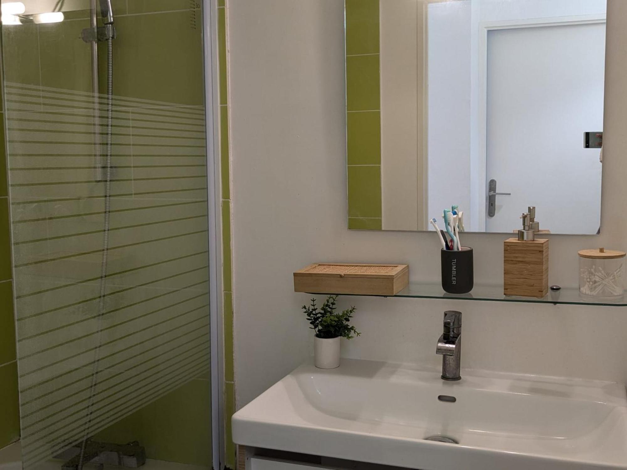 Appartement F3 Proche Disneyland Bussy-Saint-Georges Luaran gambar