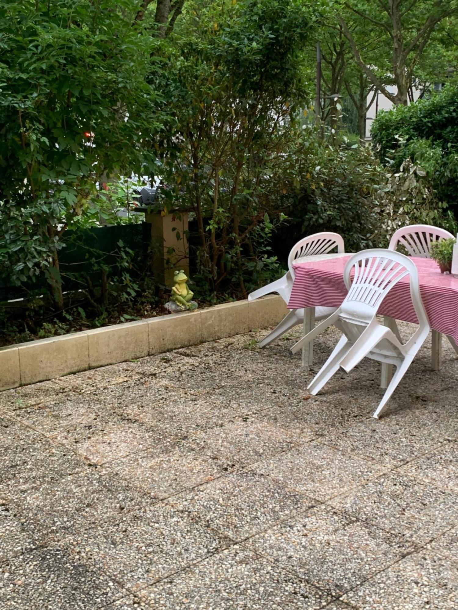 Appartement F3 Proche Disneyland Bussy-Saint-Georges Luaran gambar